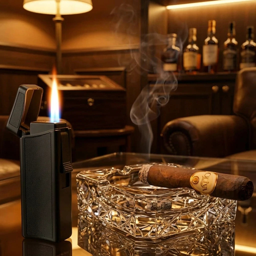 Essentials By Les Fines Lames 3-in-1 Tool / Double torch lighter-Punch Cutter-Cigar Rest