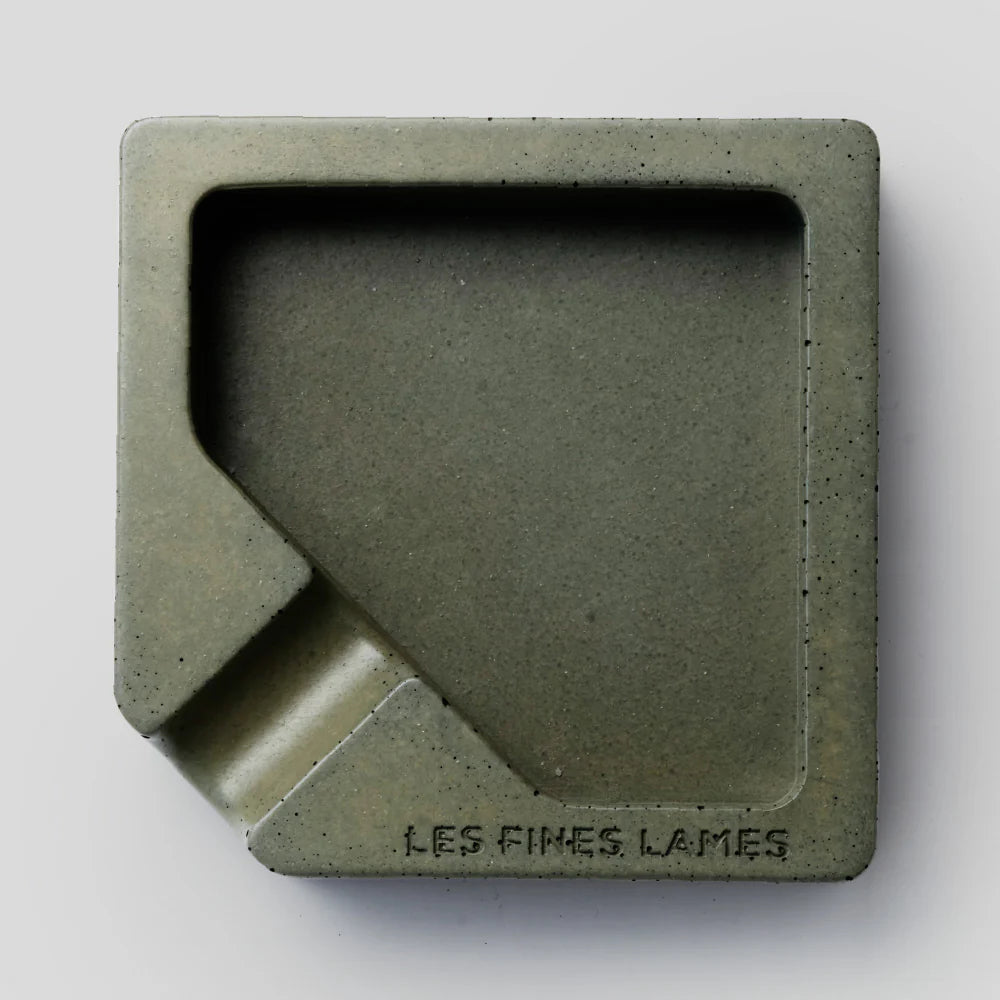 Les Fines Lames Ashtray