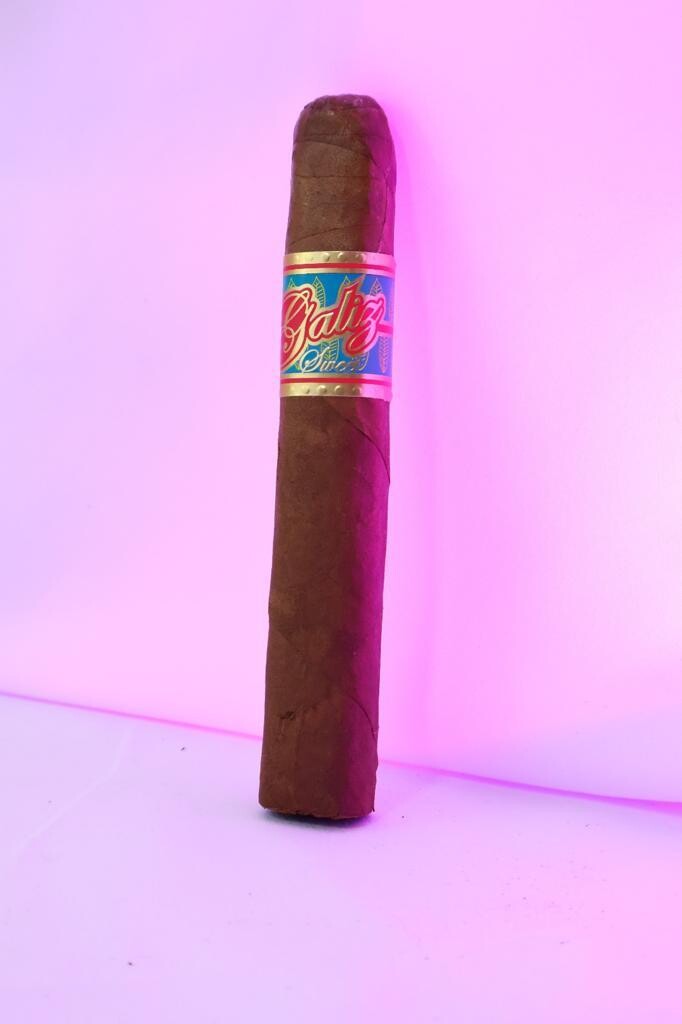 The Chan Galiz Sweet Tip Robusto Box Pressed Leaf