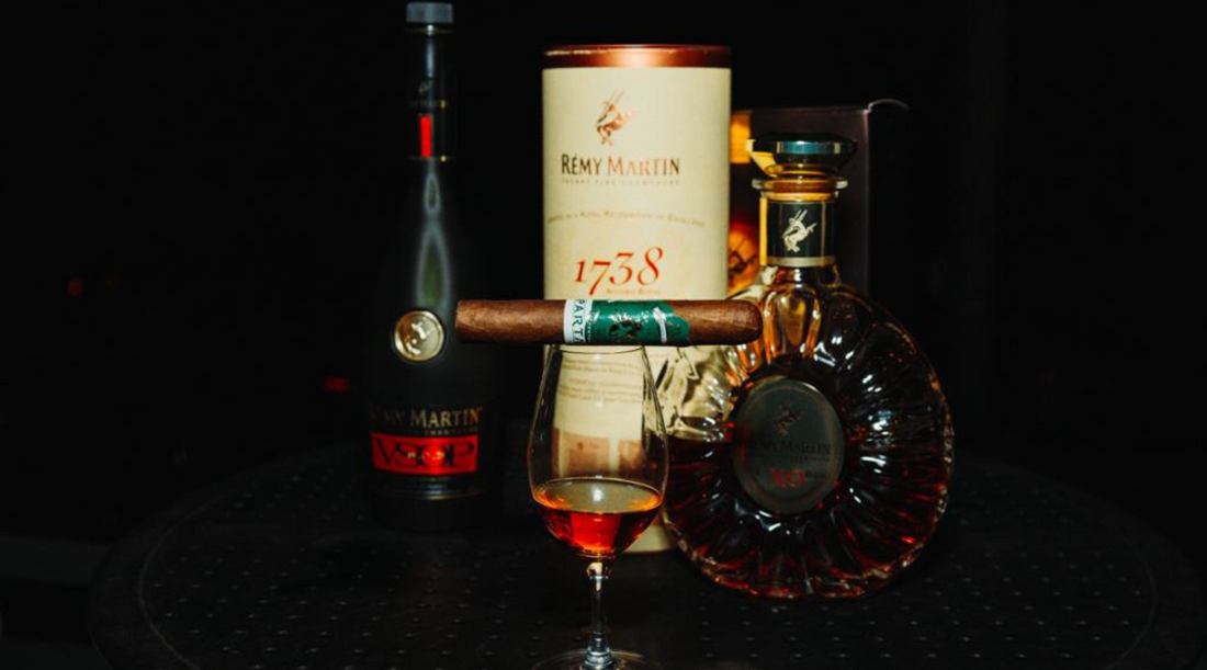 Maridajes Sublimes: Cigarros de Marca y Cognacs Rémy Martin