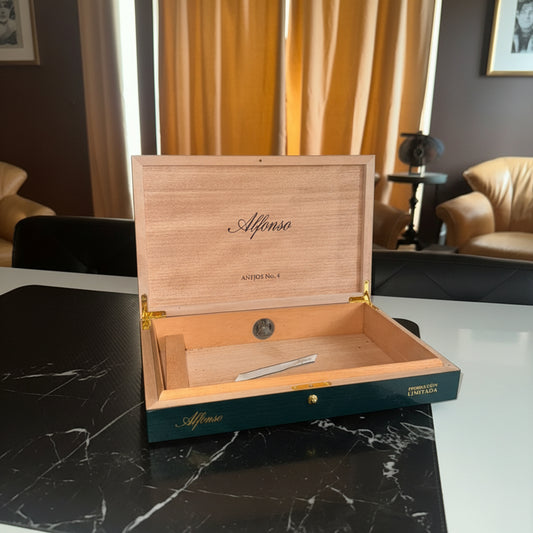 Alfonso Añejos No.4 Humidor Box