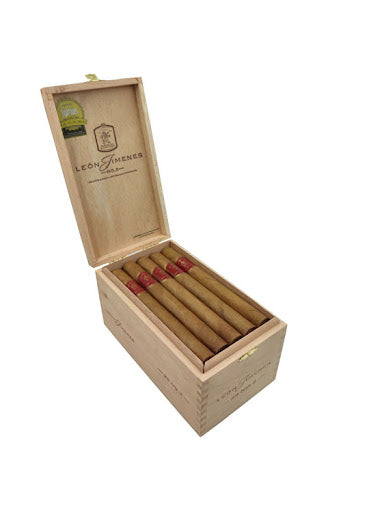 León Jimenes Connecticut No. 2